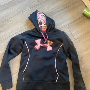 Women’s under armour camo hoodie